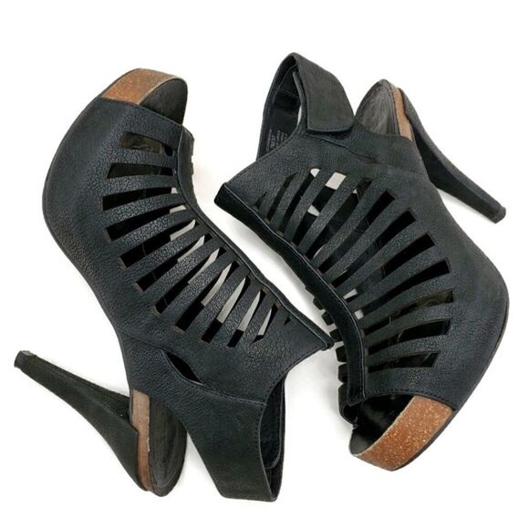 Vince Camuto Black Nubuck Leather Caged Open-Toe Sling-Back High Heel Sandals - Picture 8 of 15